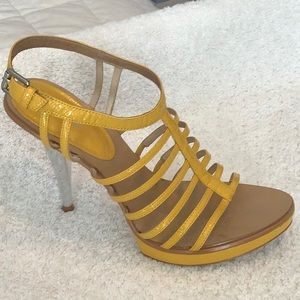 Michael Kors yellow patent leather strappy heels size 9 1/2 Medium
